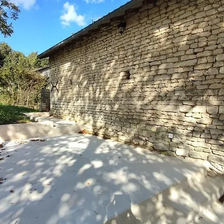 La Taniere Des Trois Ogres, A 10min Du Futuroscope Ferienhaus *