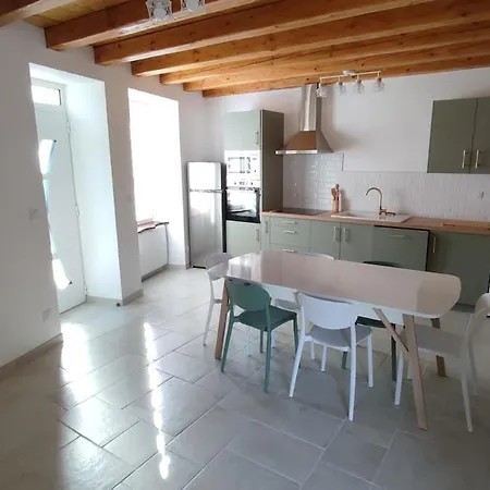 La Taniere Des Trois Ogres, A 10min Du Futuroscope * Beaumont (Vienne)