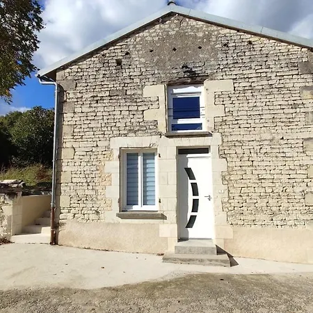 La Taniere Des Trois Ogres, A 10min Du Futuroscope *