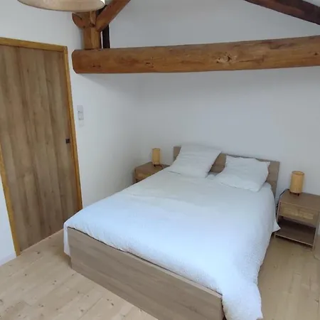 Ferienhaus La Taniere Des Trois Ogres, A 10min Du Futuroscope Beaumont (Vienne)